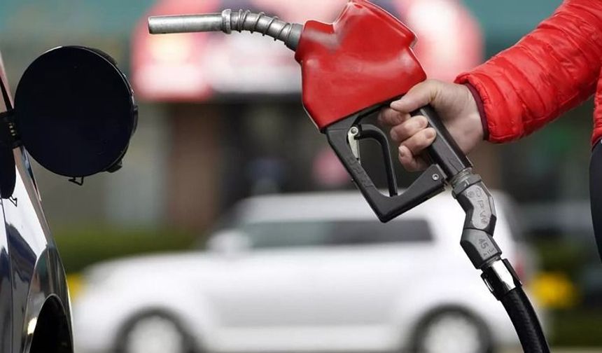 Benzine zam geliyor